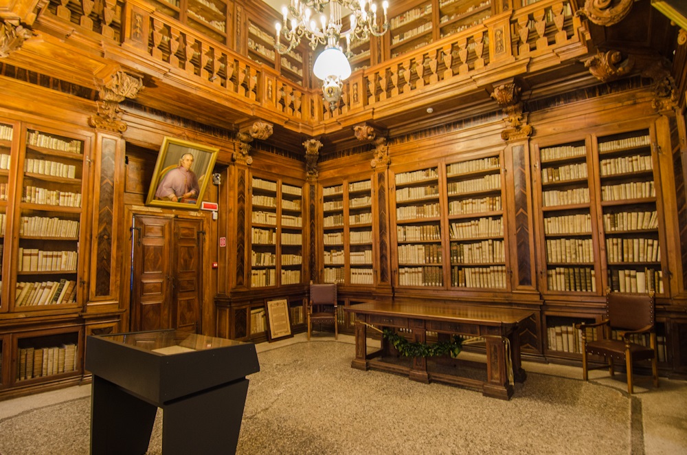 Nessuna biblioteca è un’isola